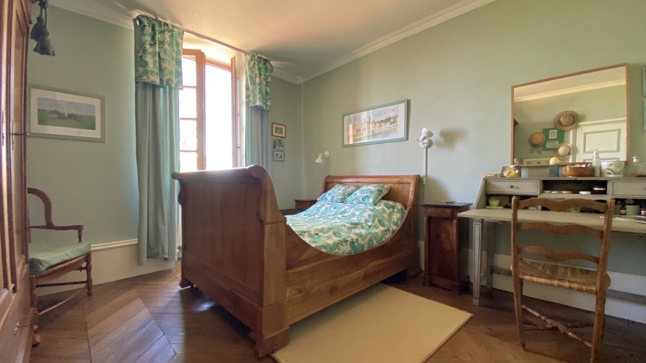 Photo of Others in Cuisery