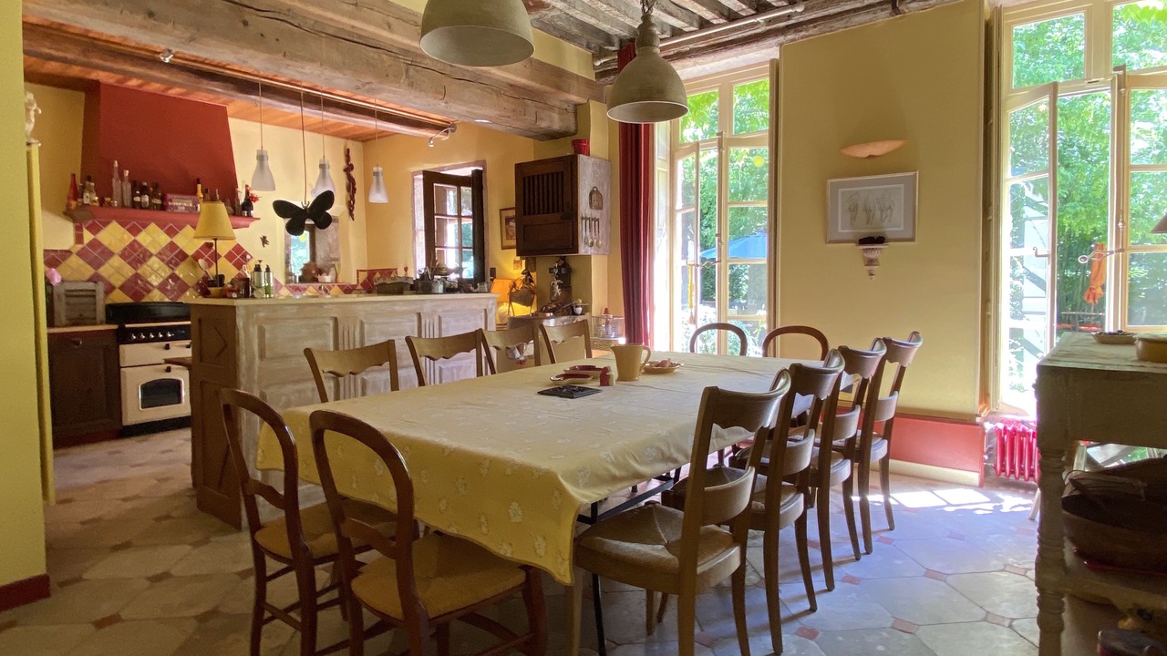 Photo of Others in Cuisery