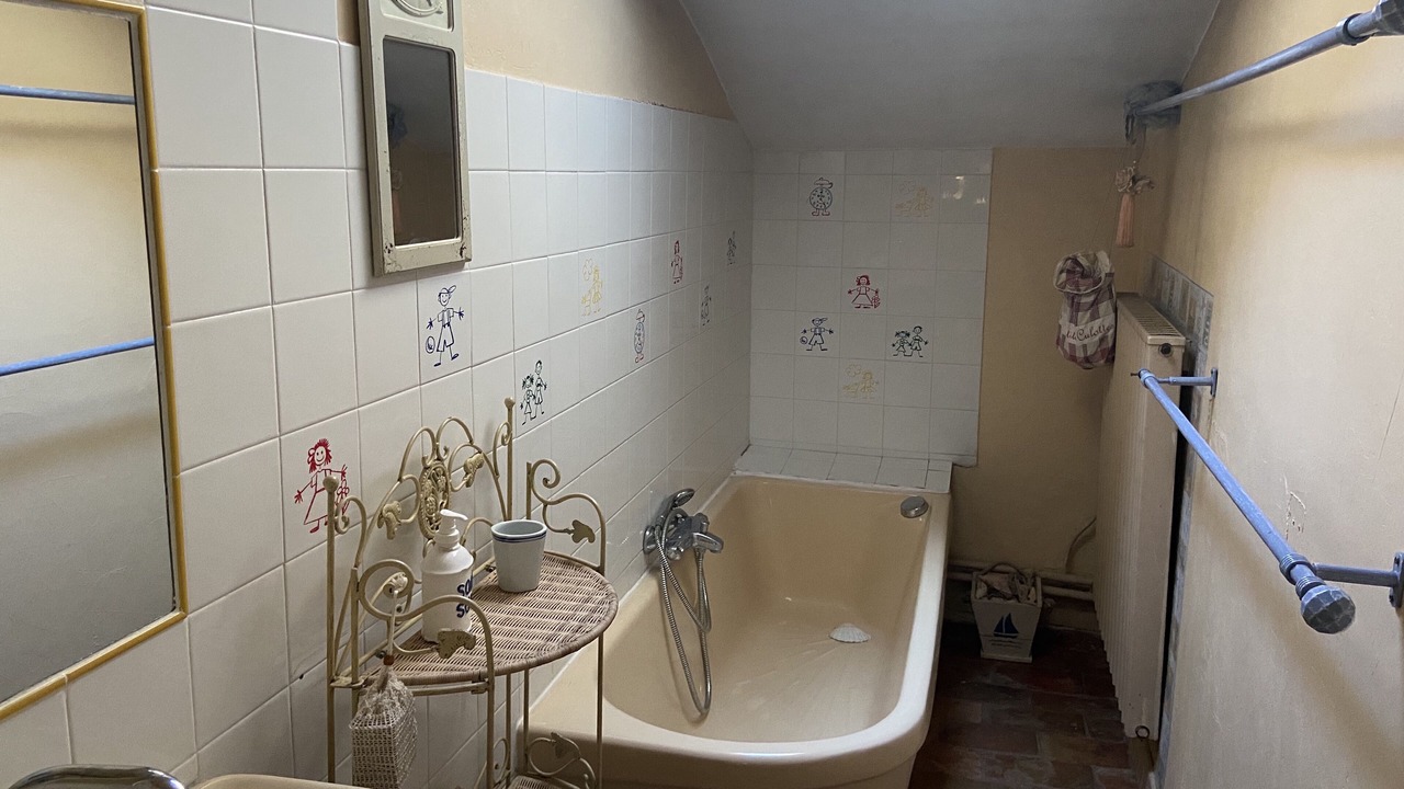 Photo of Others in Cuisery