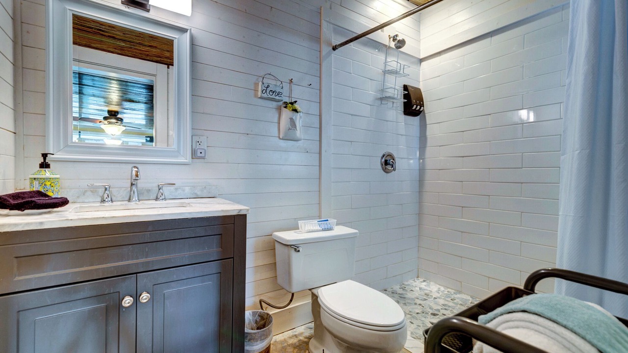 Photo of Bathroom in Folly Beach