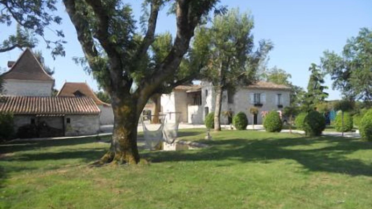 Photo of Outdoor in Saux