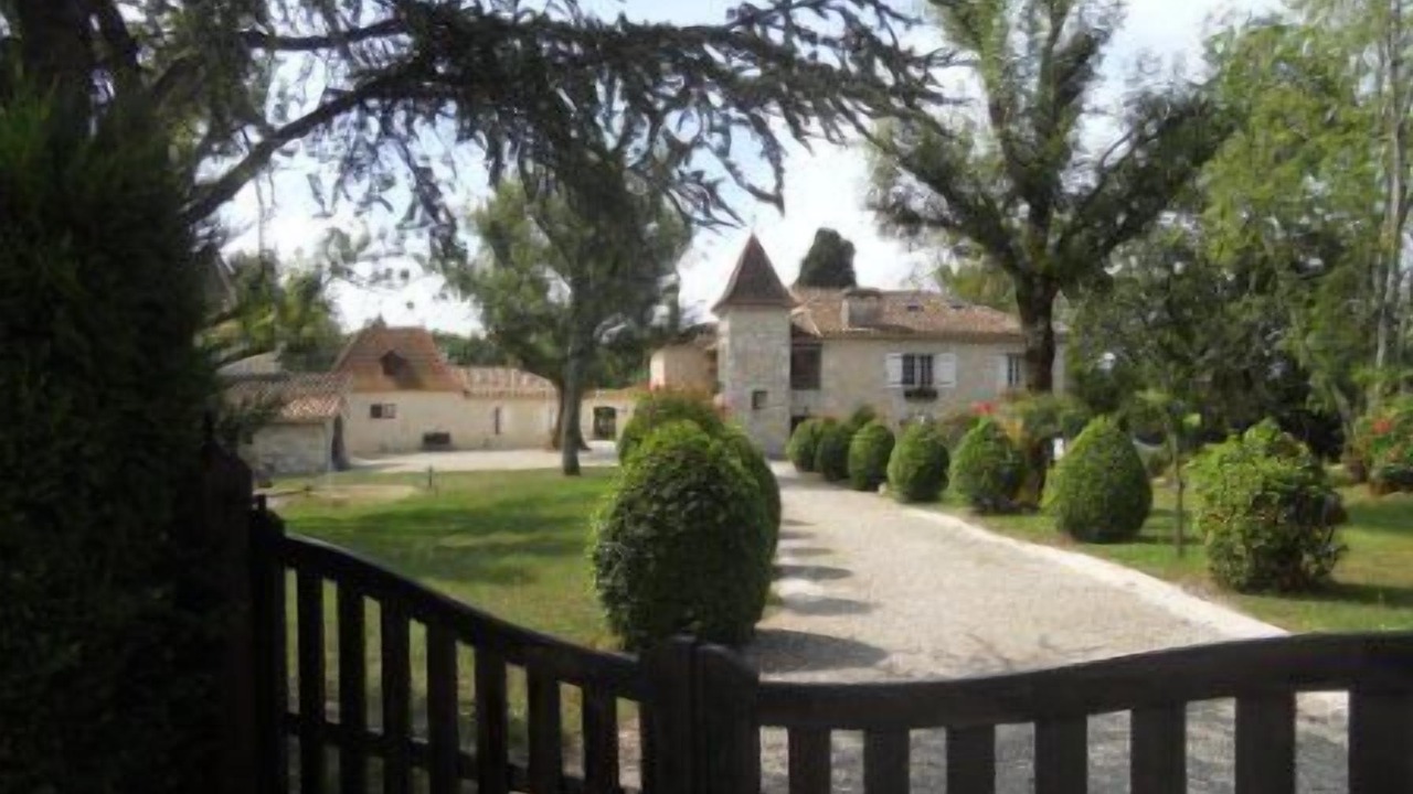 Photo of Outdoor in Saux