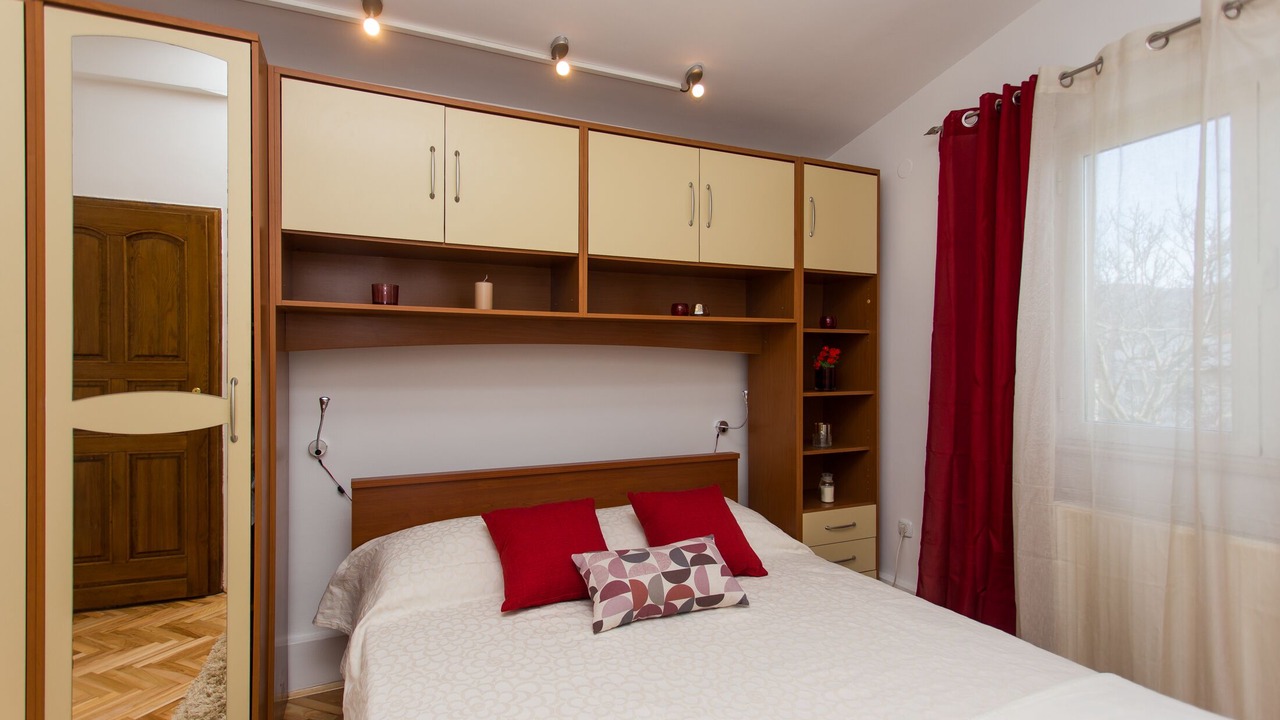Photo of Bedroom in Neoric