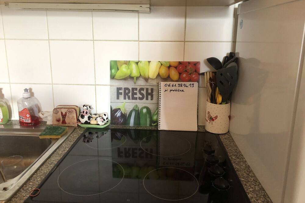 Photo of Kitchen in Saint-Jean-d'Arves