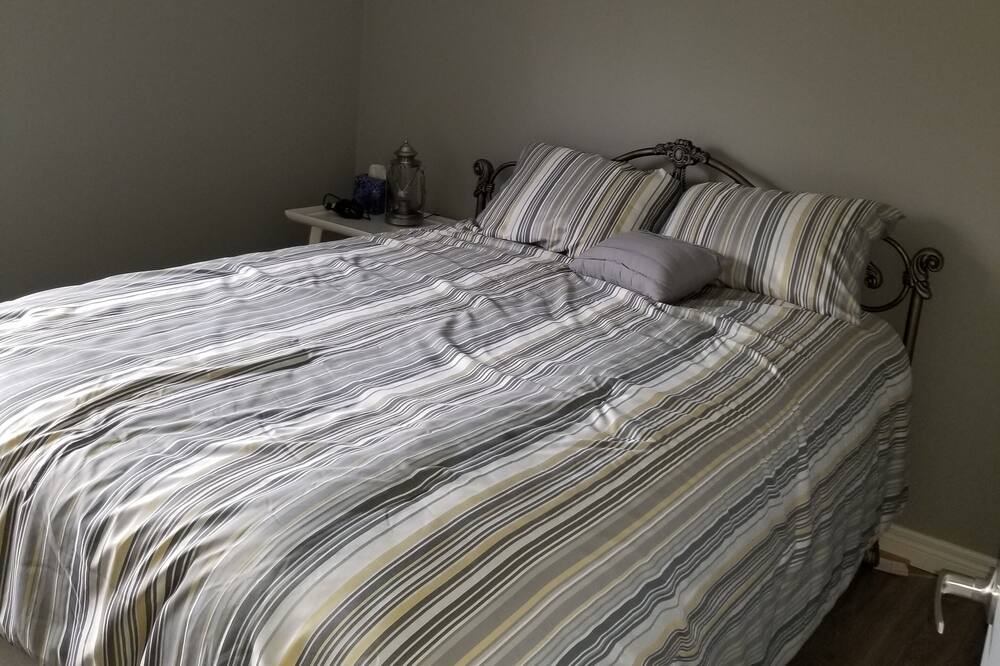 Photo of Bedroom in Pointe aux Roches