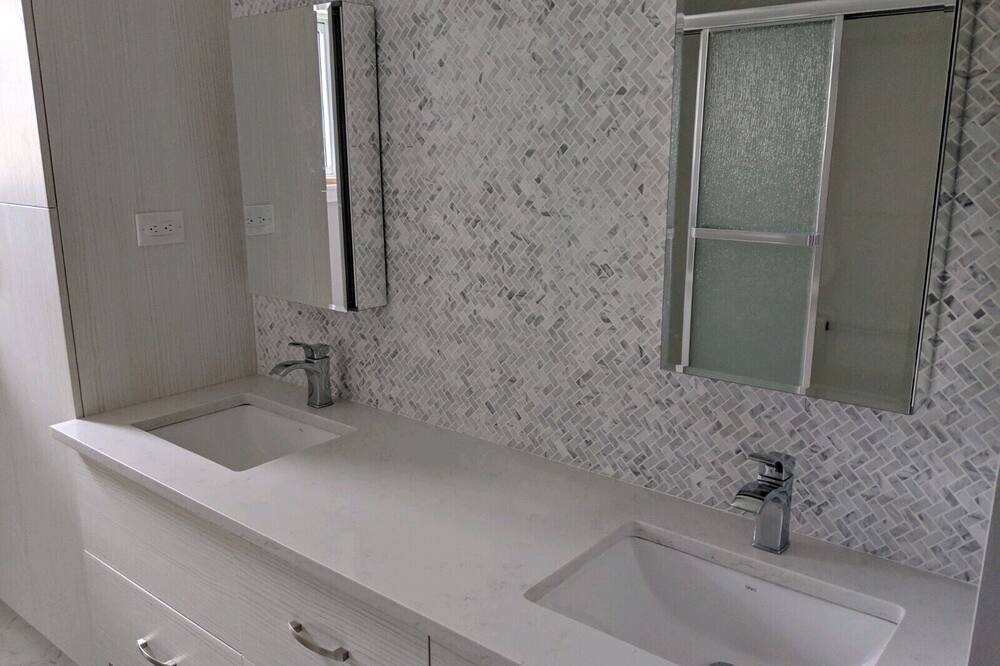 Photo of Bathroom in Pointe aux Roches