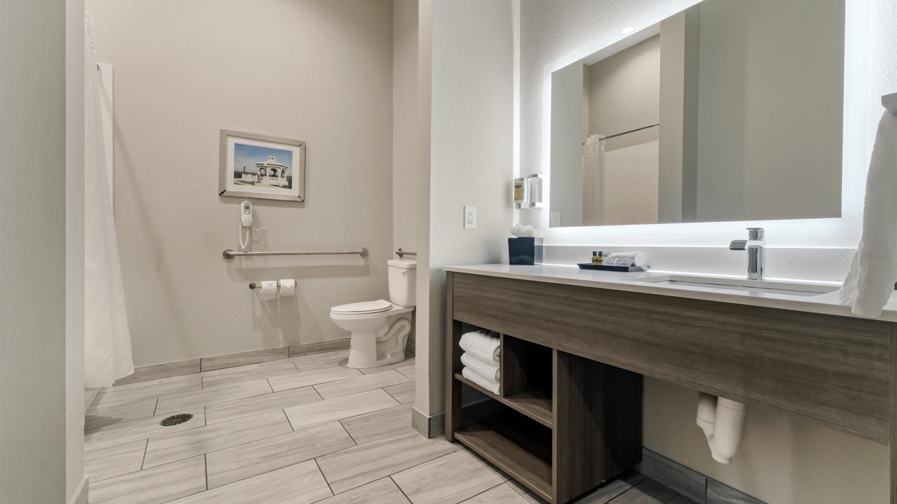 Photo of Bathroom in Flour Bluff