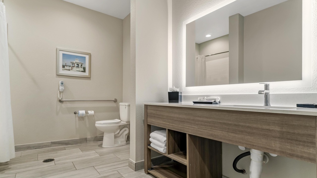 Photo of Bathroom in Flour Bluff