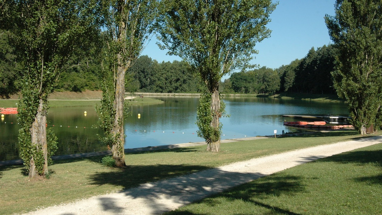 Photo of Outdoor in Saint-Germain-du-Bel-Air