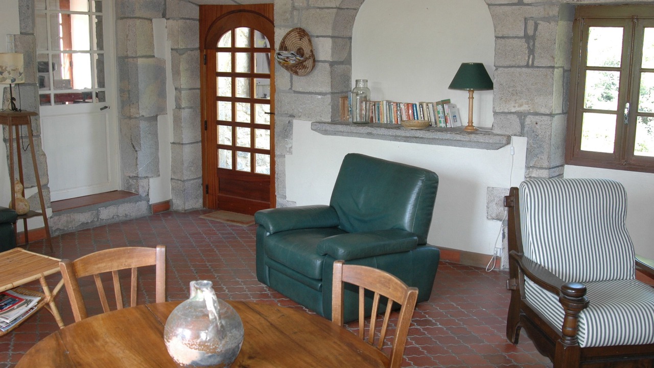 Photo of Livingroom in Saint-Germain-du-Bel-Air