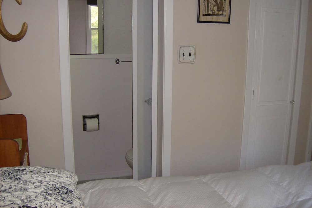 Photo of Bedroom in Wentworth