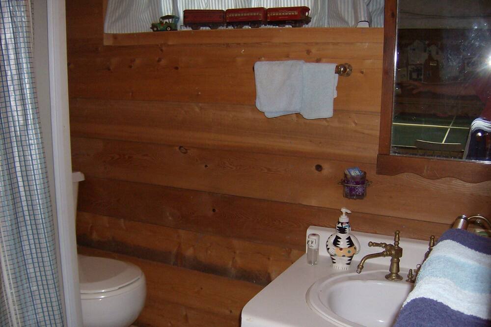 Photo of Bathroom in Wentworth