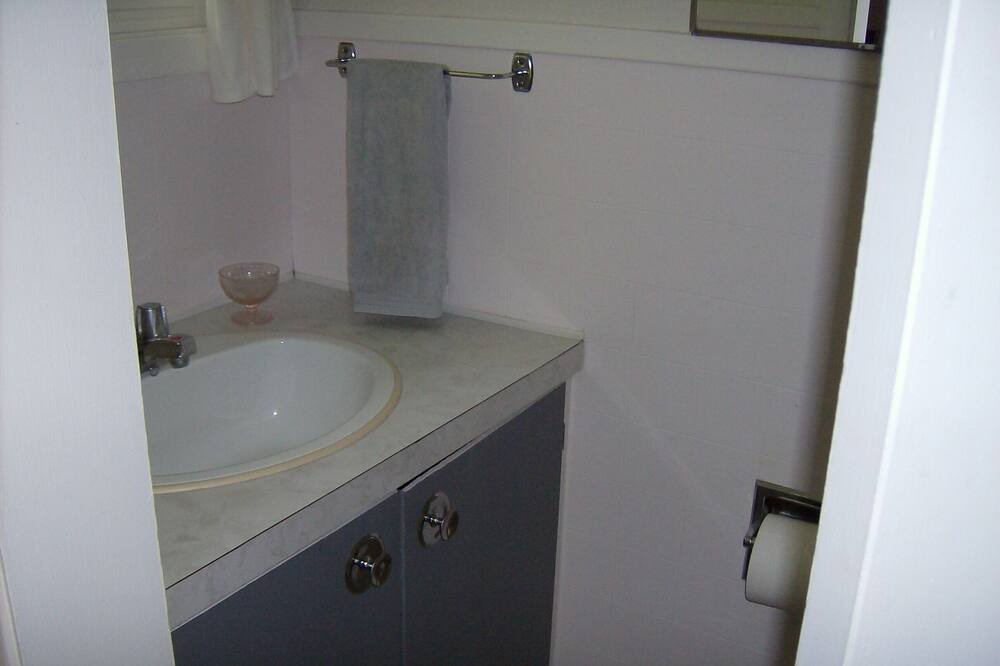 Photo of Bathroom in Wentworth