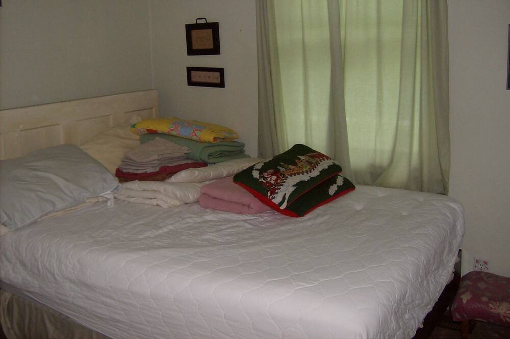 Photo of Bedroom in Wentworth