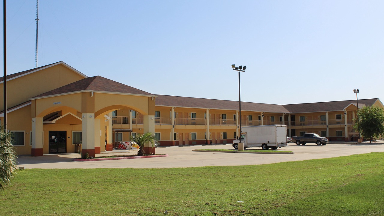 Photo of Outdoor in Pearsall