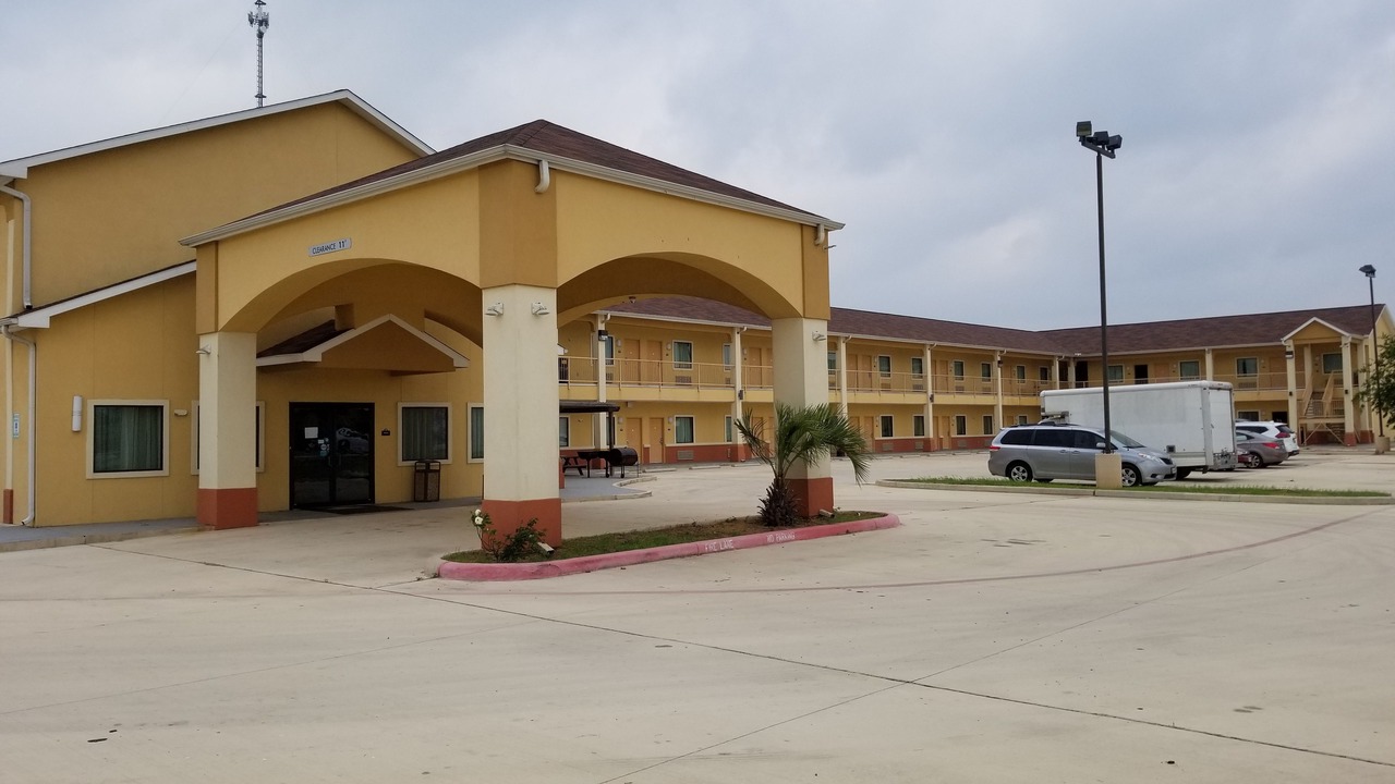 Photo of Outdoor in Pearsall