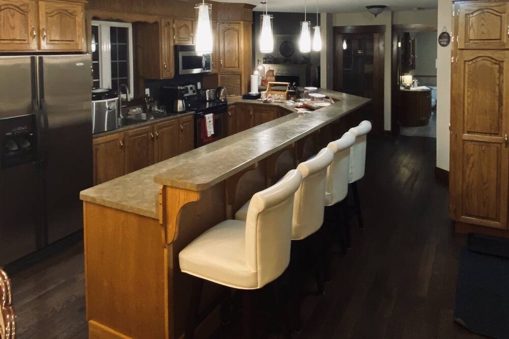 Photo of Kitchen in Deer Lake