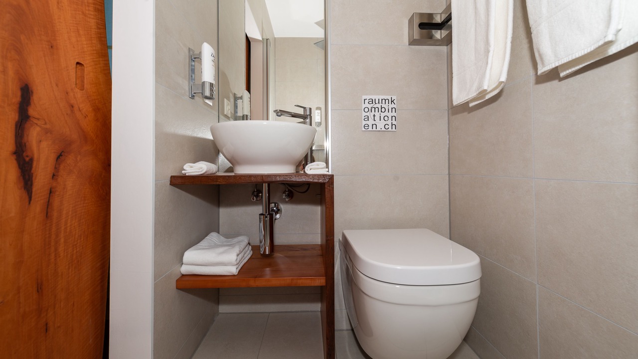 Photo of Bathroom in Schupfen
