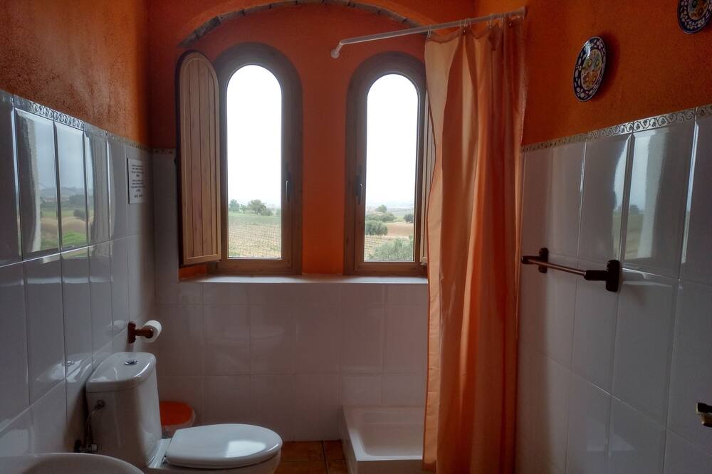 Photo of Bathroom in Font-Rubi