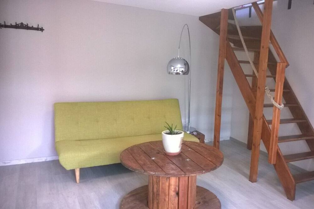 Photo of Livingroom in Perrancey-les-Vieux-Moulins