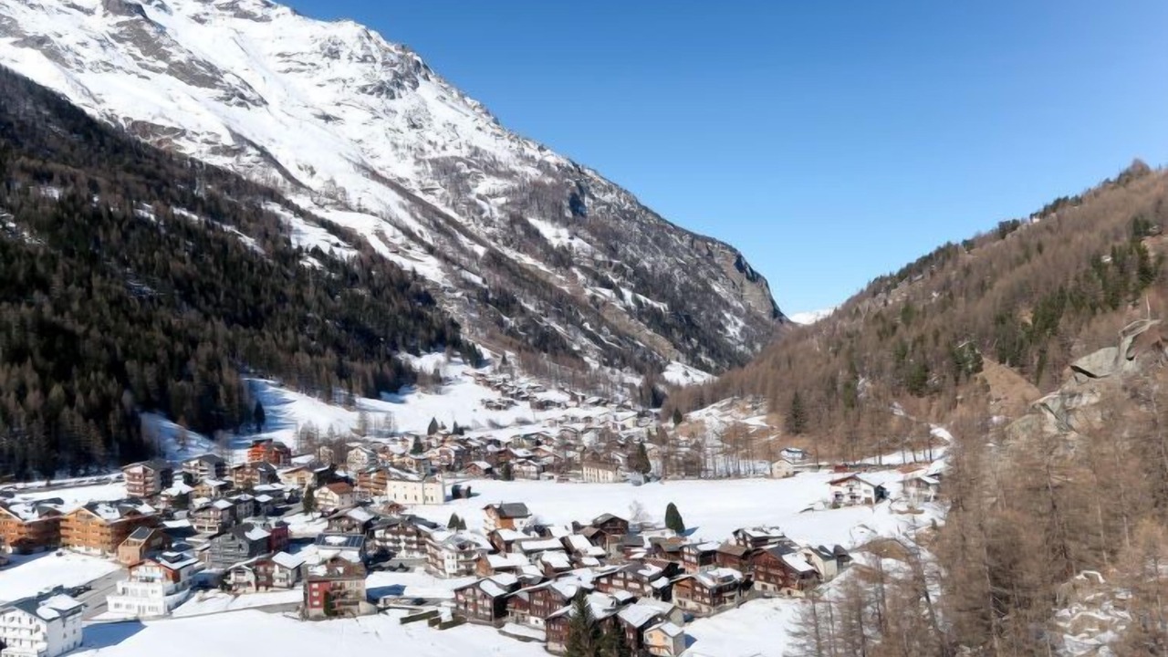 Photo of Buildings in Saas Grund