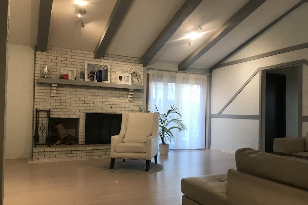 Photo of Bedroom in Shiloh