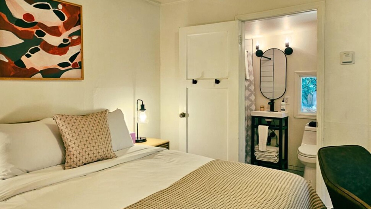 Photo of Bedroom in Anderson Valley