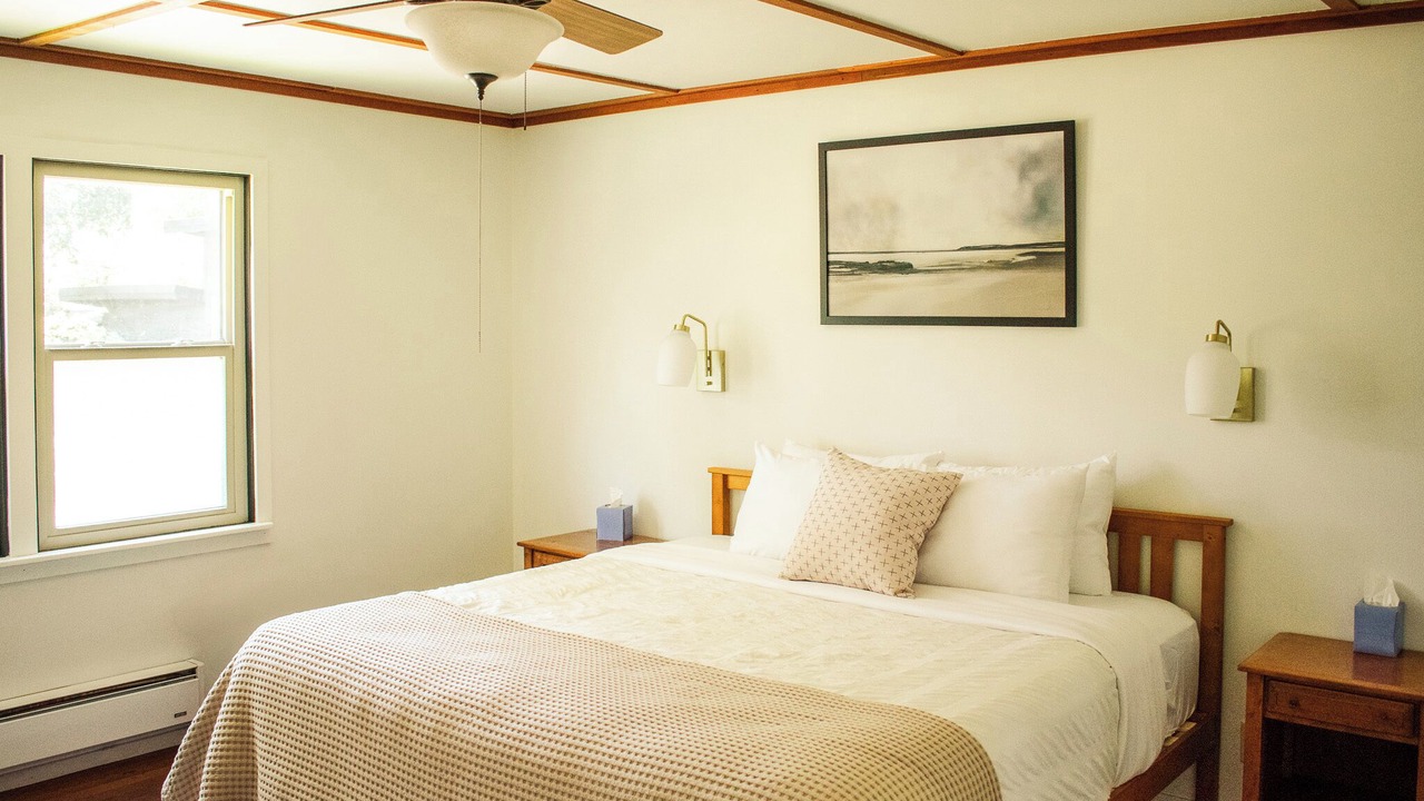 Photo of Bedroom in Anderson Valley