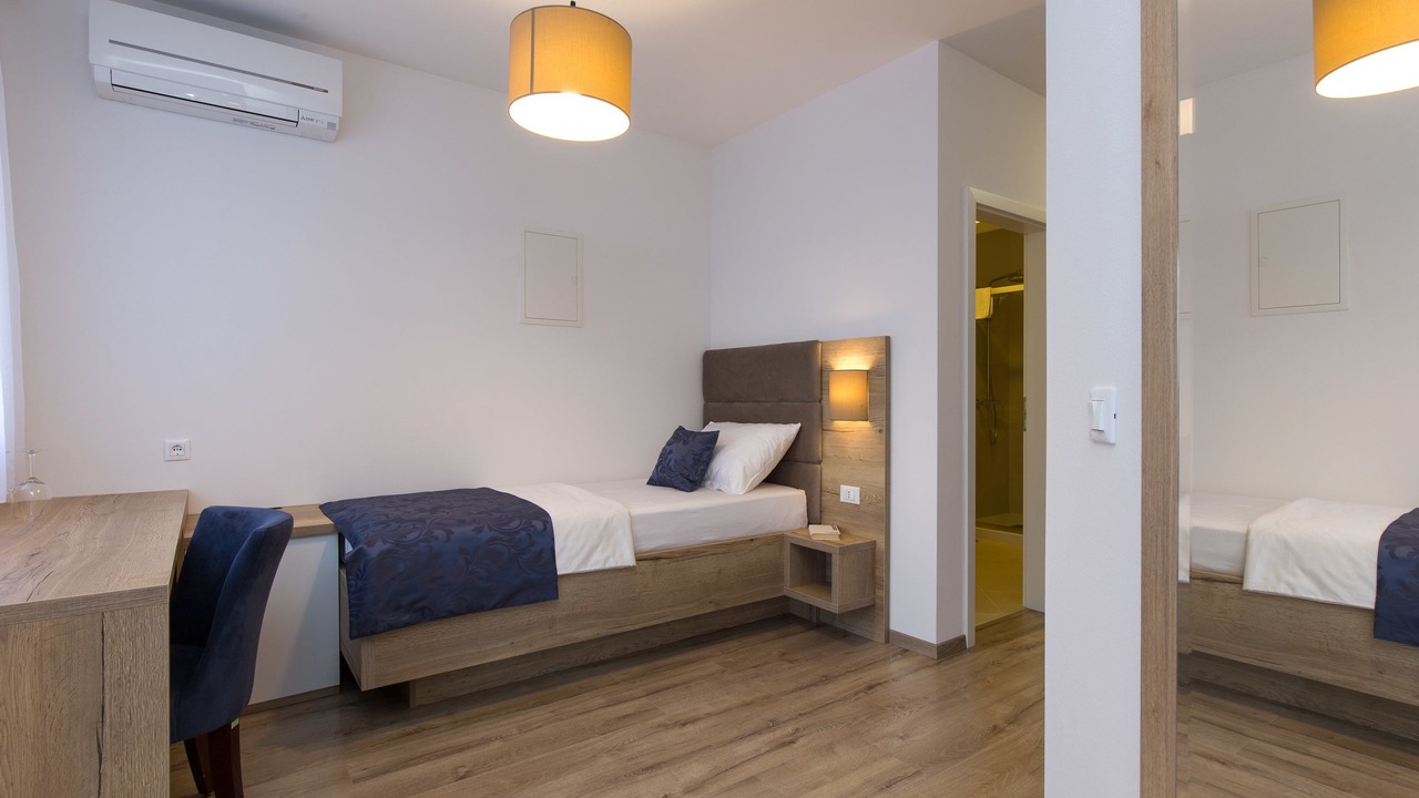 Photo of Bedroom in Punat