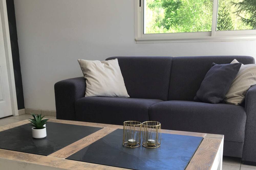 Photo of Livingroom in Hachan