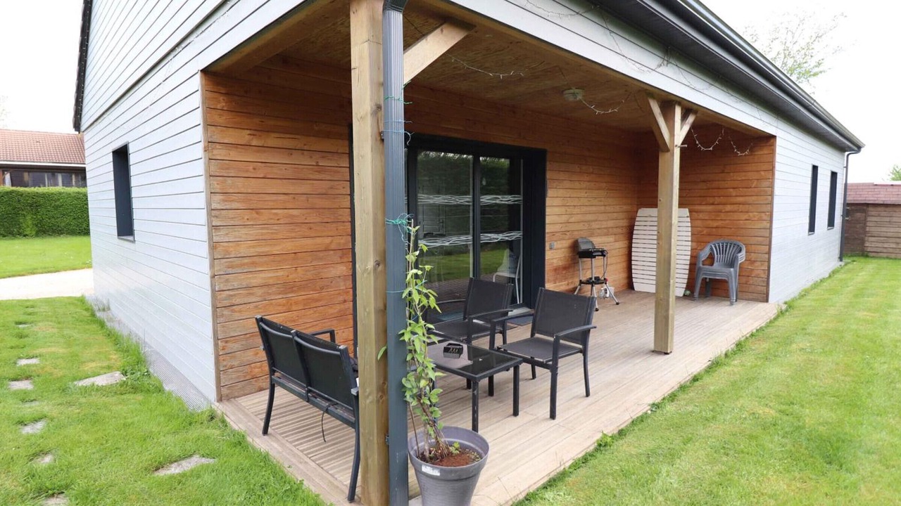 Photo of Patio Balcony in Saint-Martin-d'Ecublei