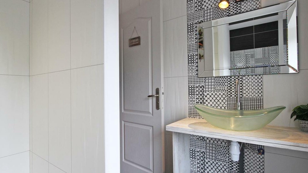 Photo of Bathroom in Le Cercueil