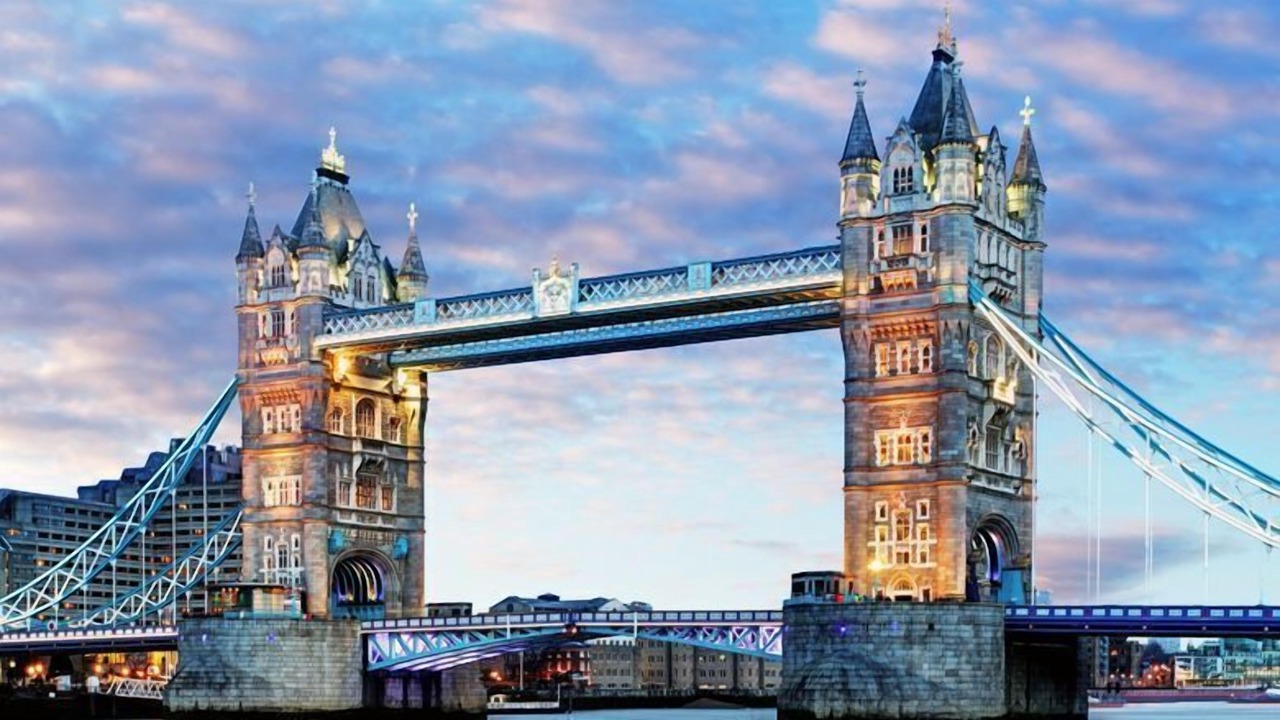 Photo of Others in Tower Hill