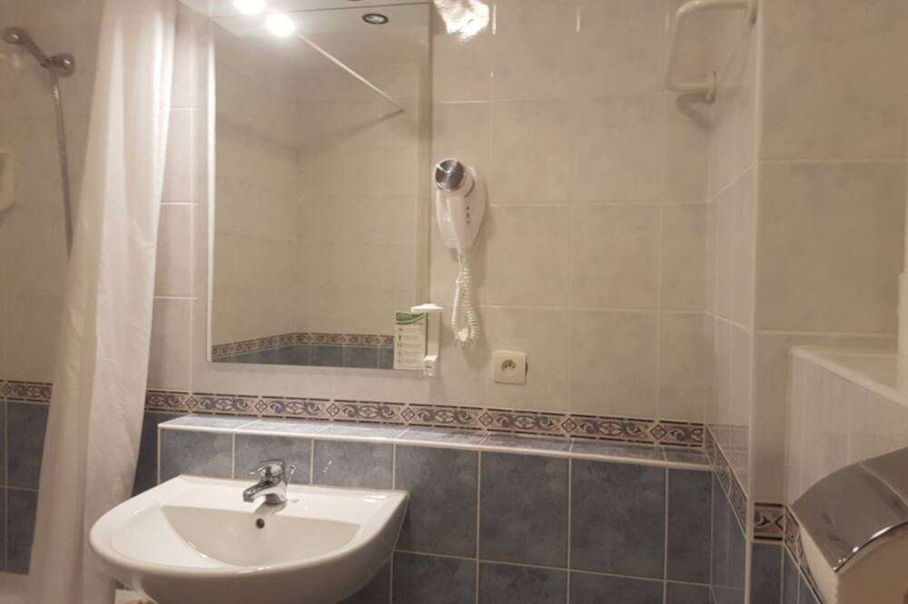 Photo of Bathroom in Arrondissement de Nice