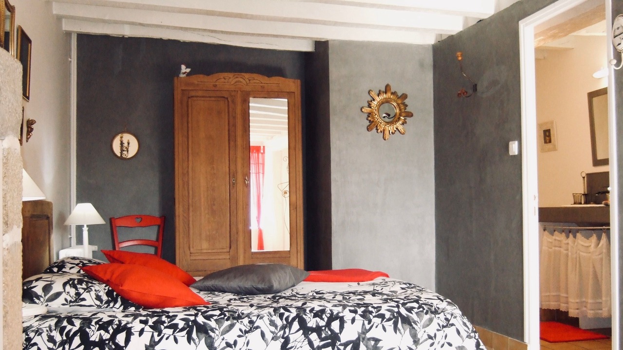 Photo of Bedroom in Saint-Laurent-de-Terregatte