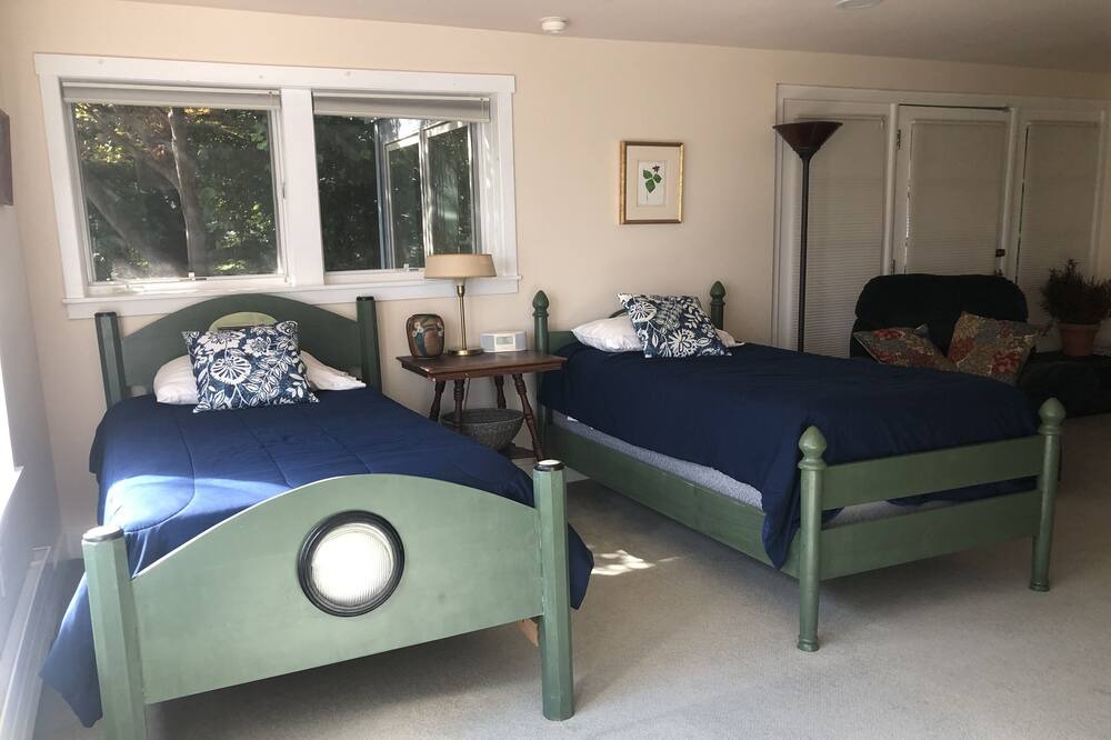 Photo of Bedroom in Ulster Park