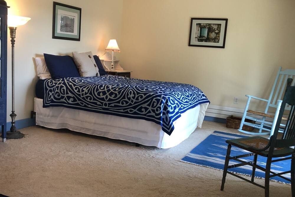 Photo of Bedroom in Ulster Park