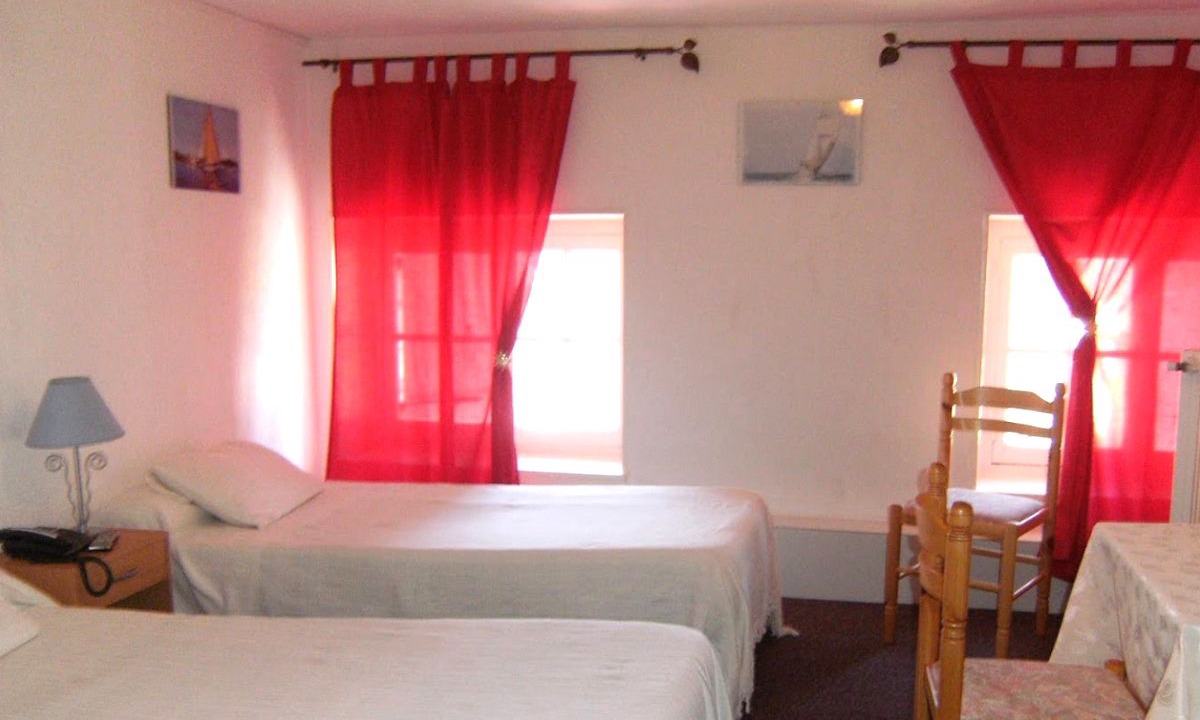 Photo of Others in Rully