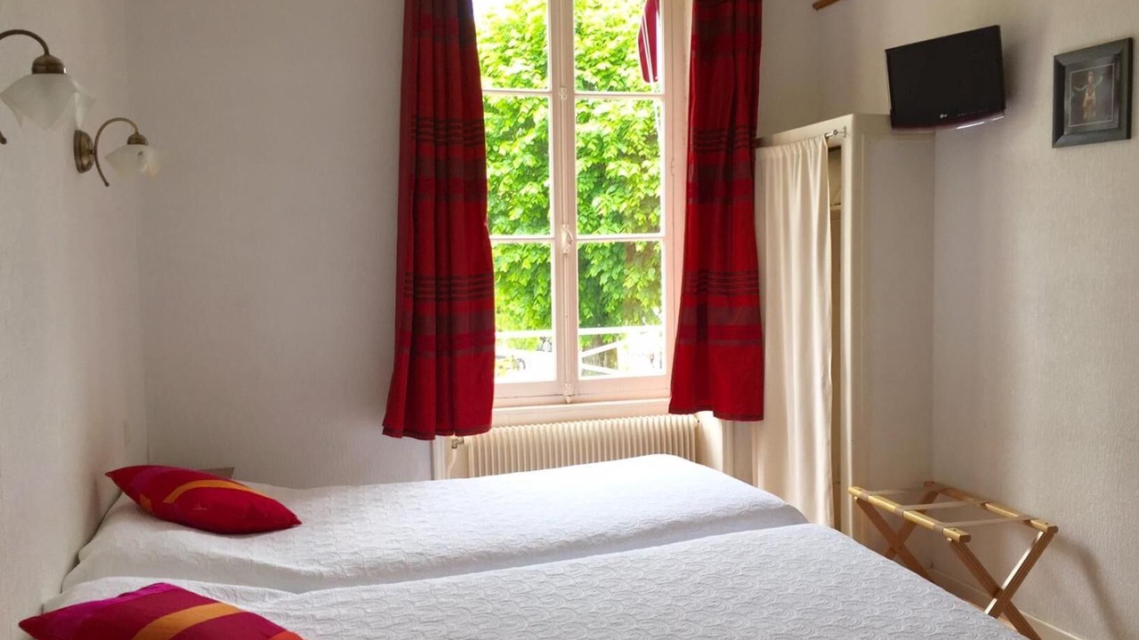 Photo of Others in Rully