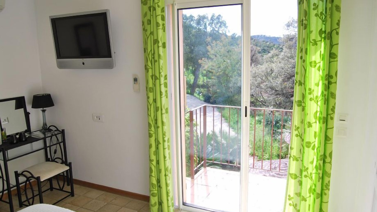 Photo of Patio Balcony in Bormes-Les-Mimosas