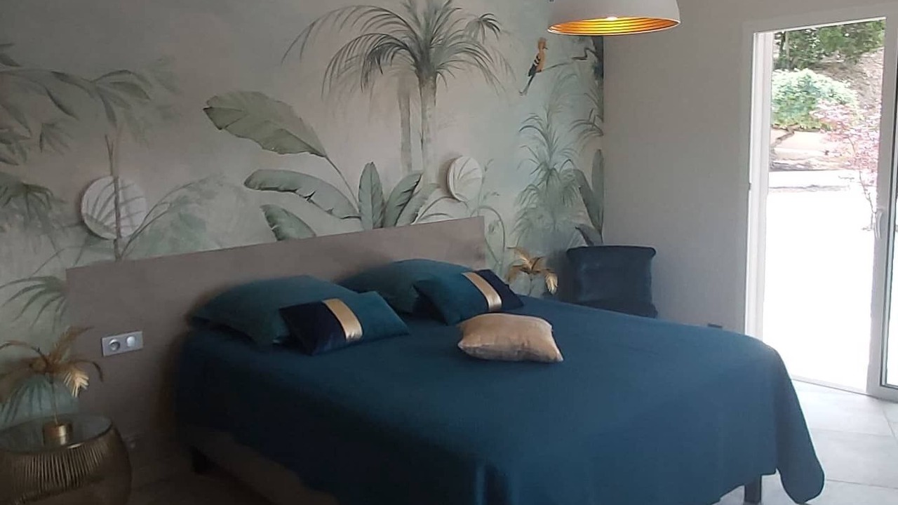 Photo of Bedroom in Bormes-Les-Mimosas