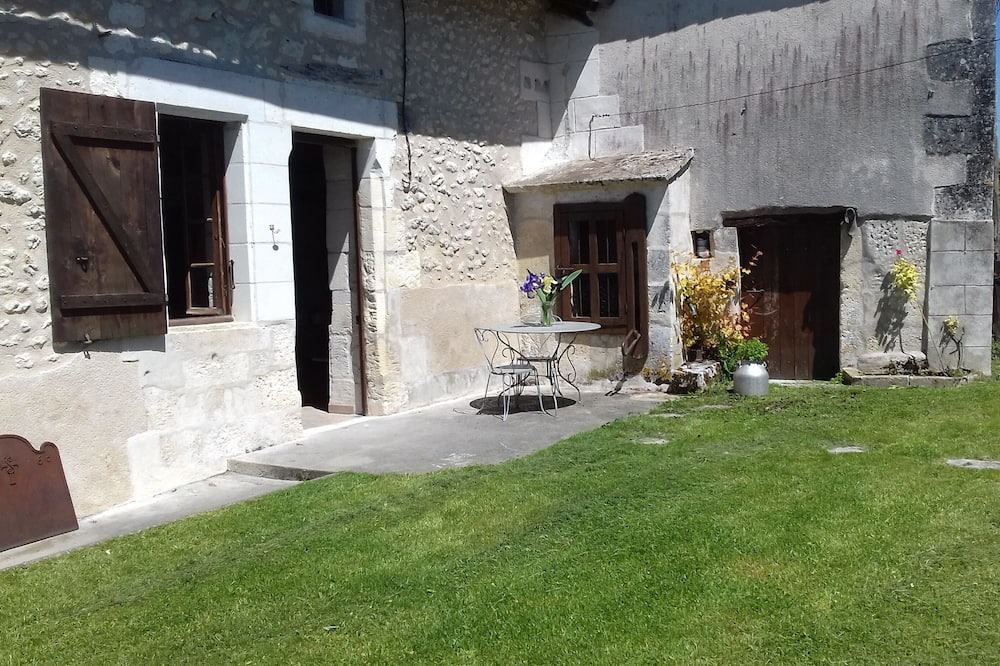 Photo of Outdoor in Montagrier