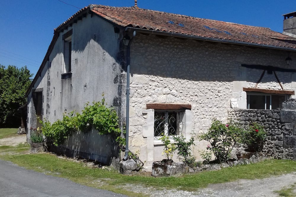 Photo of Outdoor in Montagrier