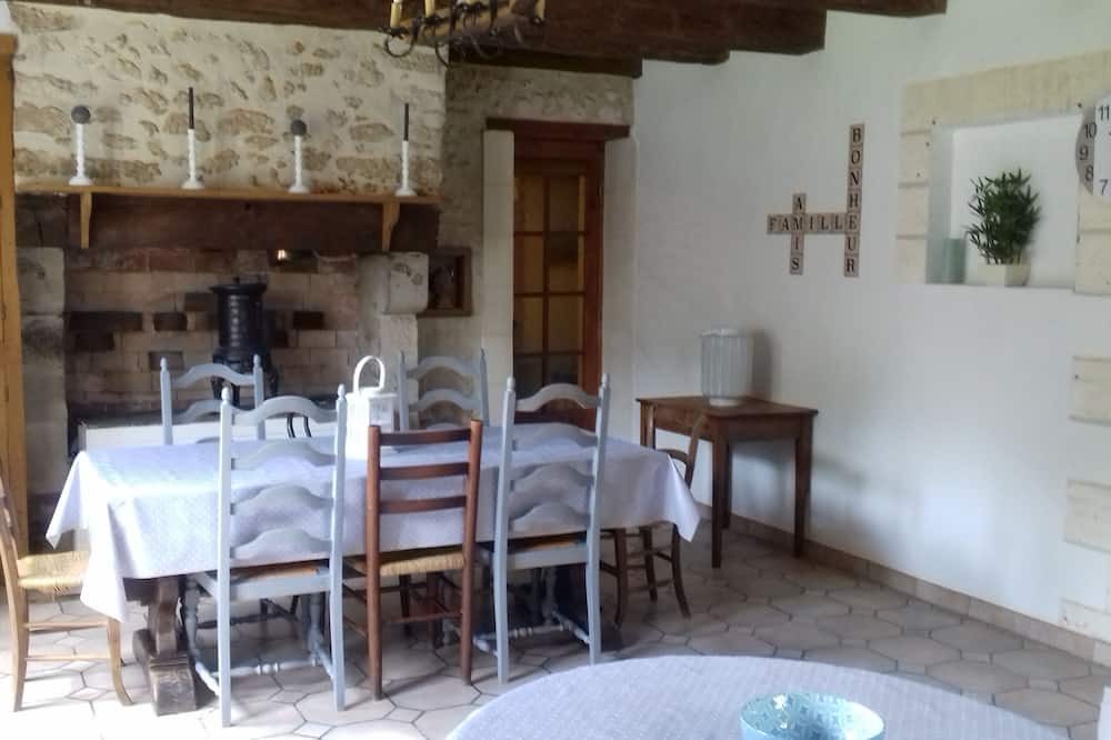 Photo of Kitchen in Montagrier