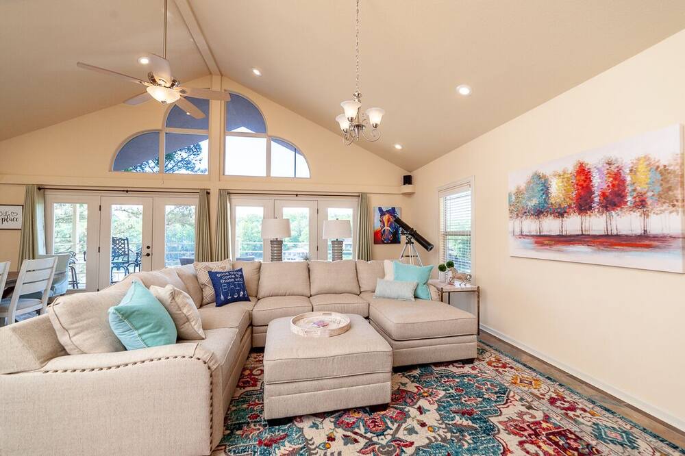 Photo of Livingroom in Piney