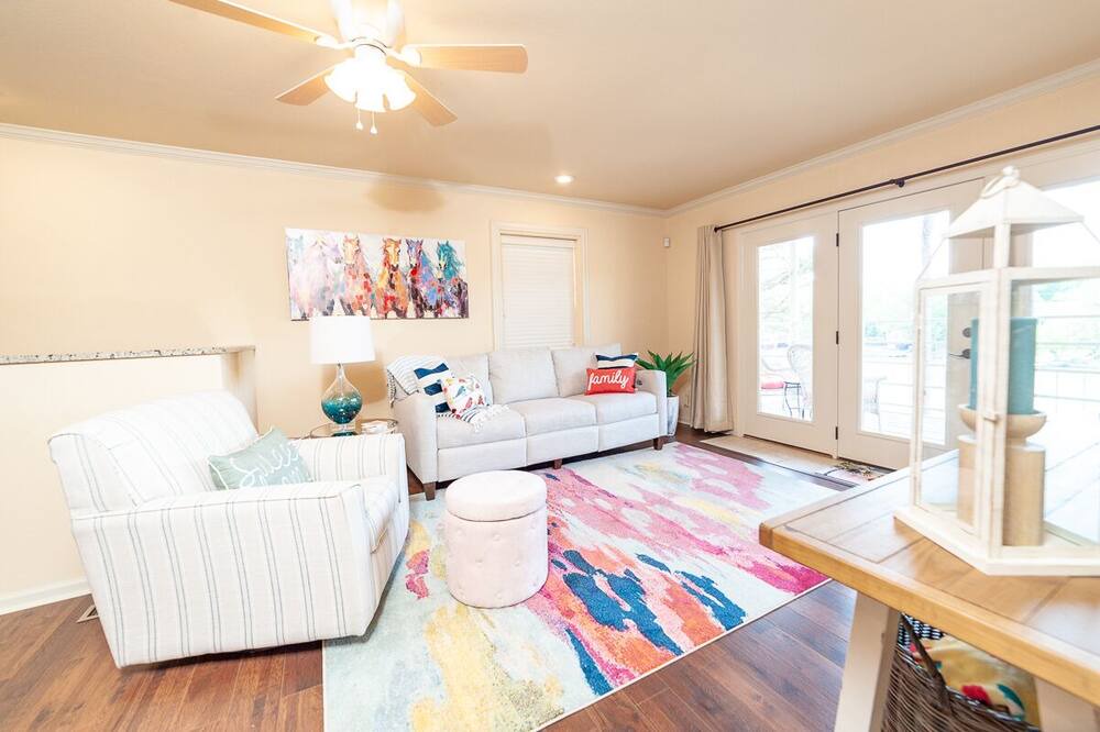 Photo of Livingroom in Piney