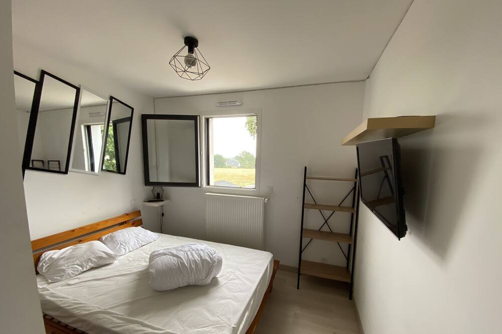 Photo of Bedroom in Saint-Molf