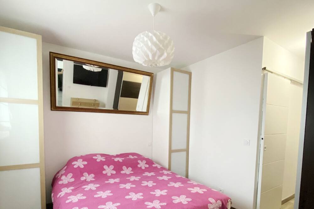 Photo of Bedroom in Saint-Molf