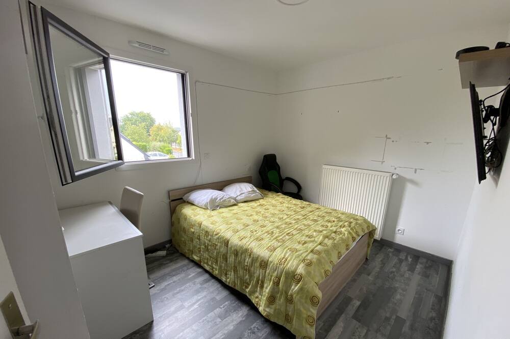 Photo of Bedroom in Saint-Molf