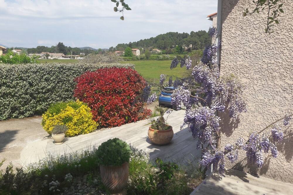 Photo of Outdoor in Laval-Pradel